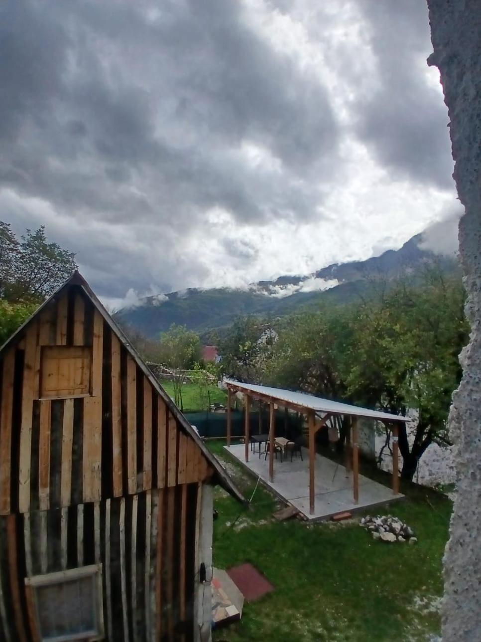 Bed and Breakfast Bujtina Milani Shkodra Exterior foto